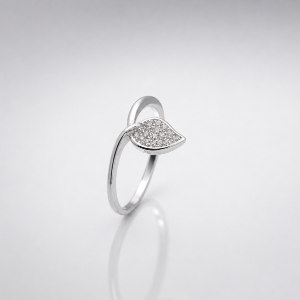 Leaf Sparkle Ring